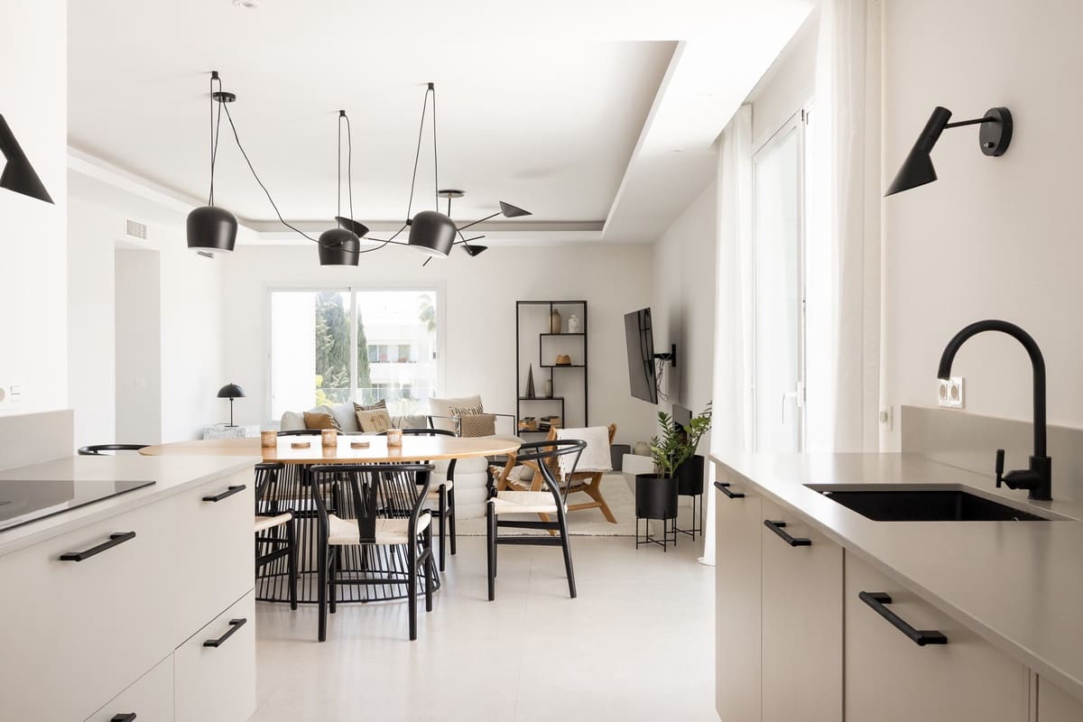 3 soveværelse Lejlighed til salg i Nueva Andalucia - € 779.000 (Ref: 9866287)
