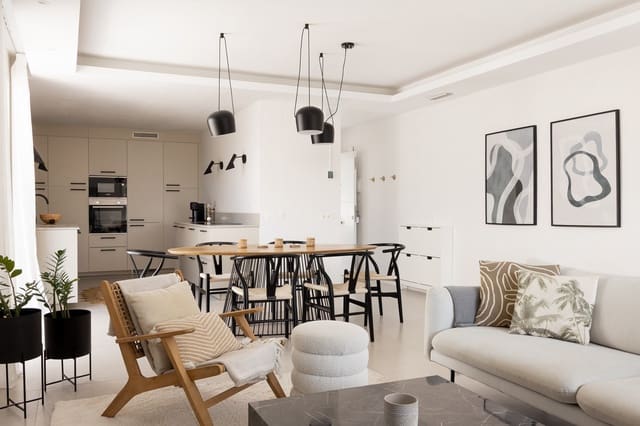 3 soveværelse Lejlighed til salg i Puerto Banus, Marbella - € 779.000 (Ref: 9866287)