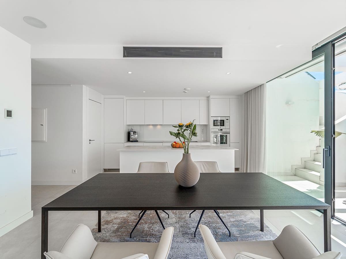 3 sypialnia Penthouse na sprzedaż w Fuengirola z garażem - 1 199 000 € (Ref: 9867977)