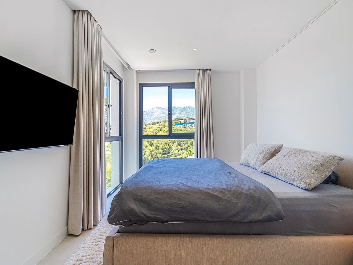 3 sypialnia Penthouse na sprzedaż w Fuengirola z garażem - 1 199 000 € (Ref: 9867977)