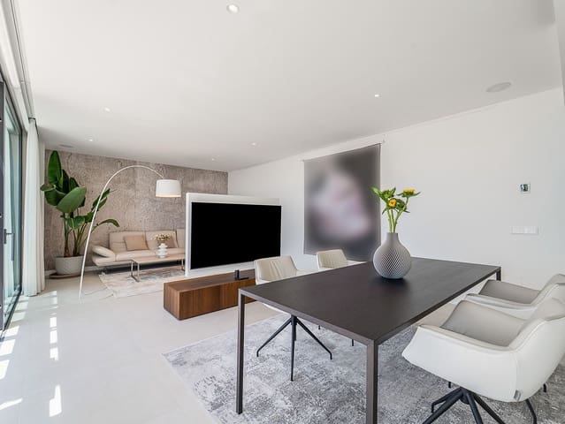 3 sypialnia Penthouse na sprzedaż w Castillo Sohail, Fuengirola z garażem - 1 199 000 € (Ref: 9867977)