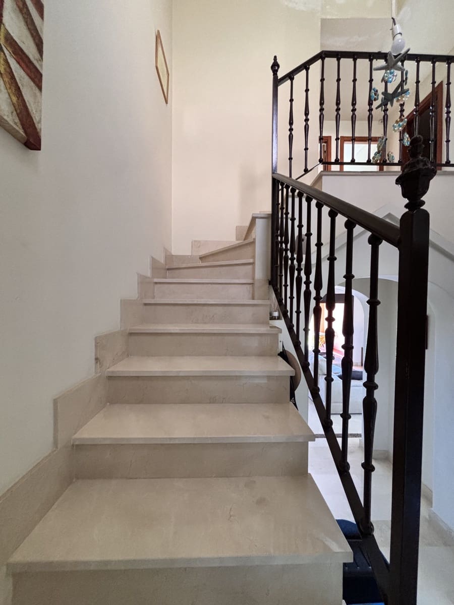 3 chambre Maison de Ville à vendre à Estepona - 940 000 € (Ref: 9867983)
