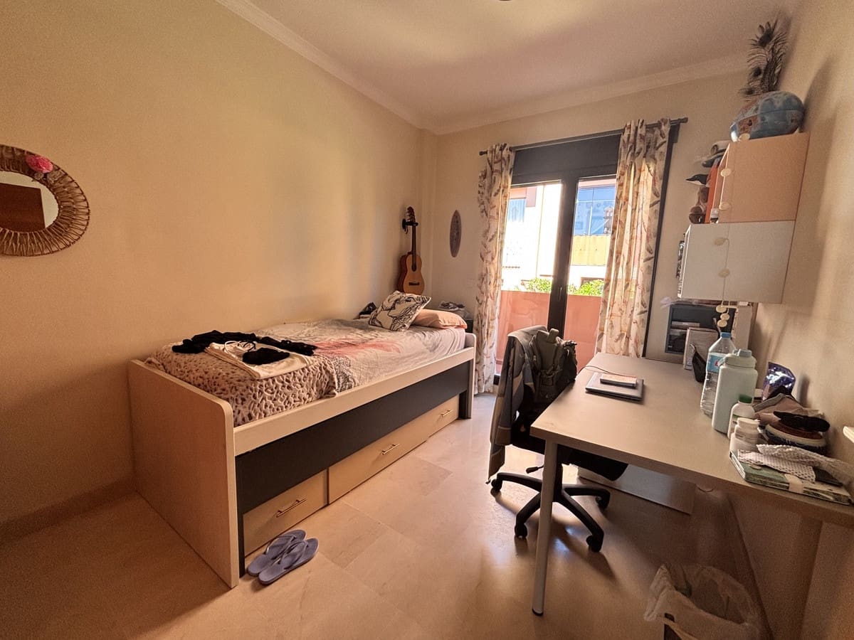 3 chambre Maison de Ville à vendre à Estepona - 940 000 € (Ref: 9867983)