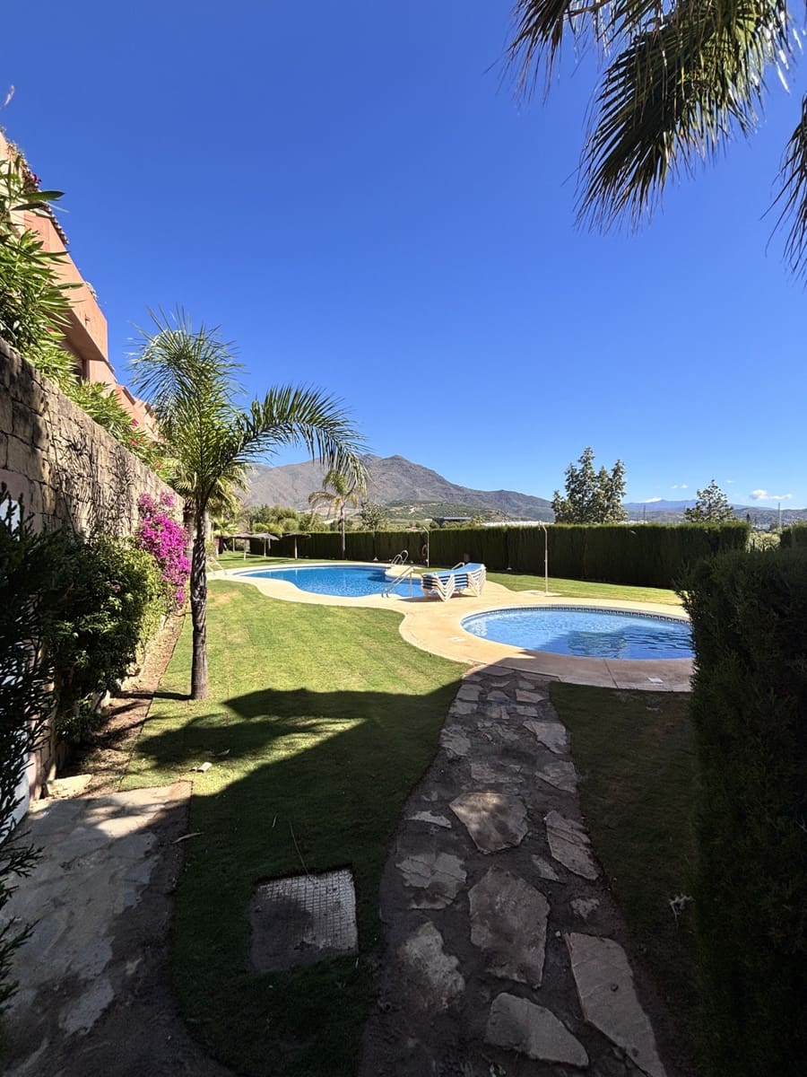 3 chambre Maison de Ville à vendre à Estepona - 940 000 € (Ref: 9867983)