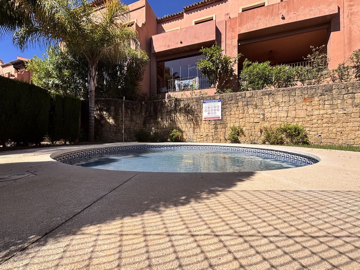 3 chambre Maison de Ville à vendre à Estepona - 940 000 € (Ref: 9867983)