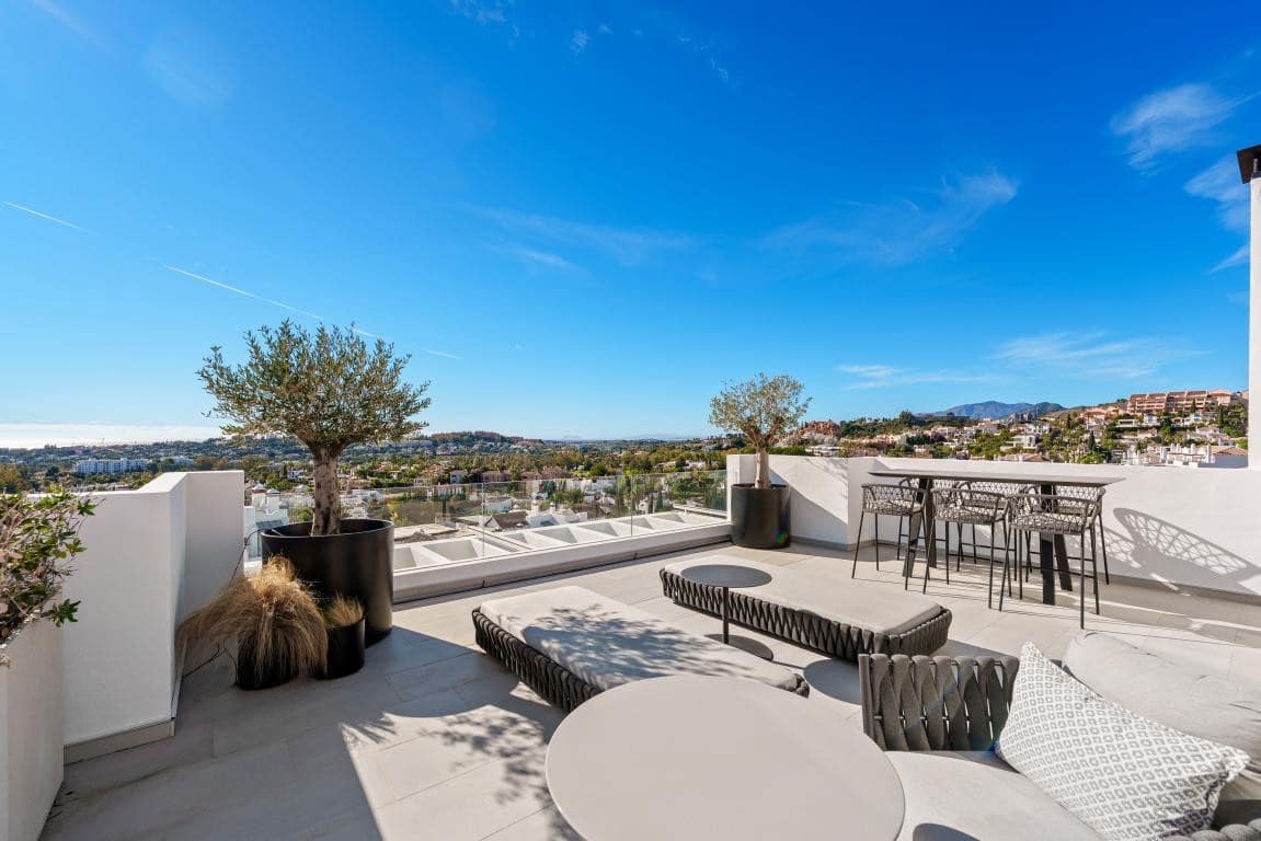3 bedroom Penthouse for sale in Aloha Golf - € 3,150,000 (Ref: 9867994)