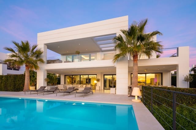 7 soveværelse Villa til salg i Puerto Banus, Marbella - € 4.750.000 (Ref: 9867998)