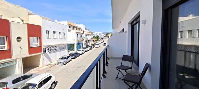 2 bedroom Apartment for sale in Cancelada, Estepona with garage - € 375,000 (Ref: 9868003)