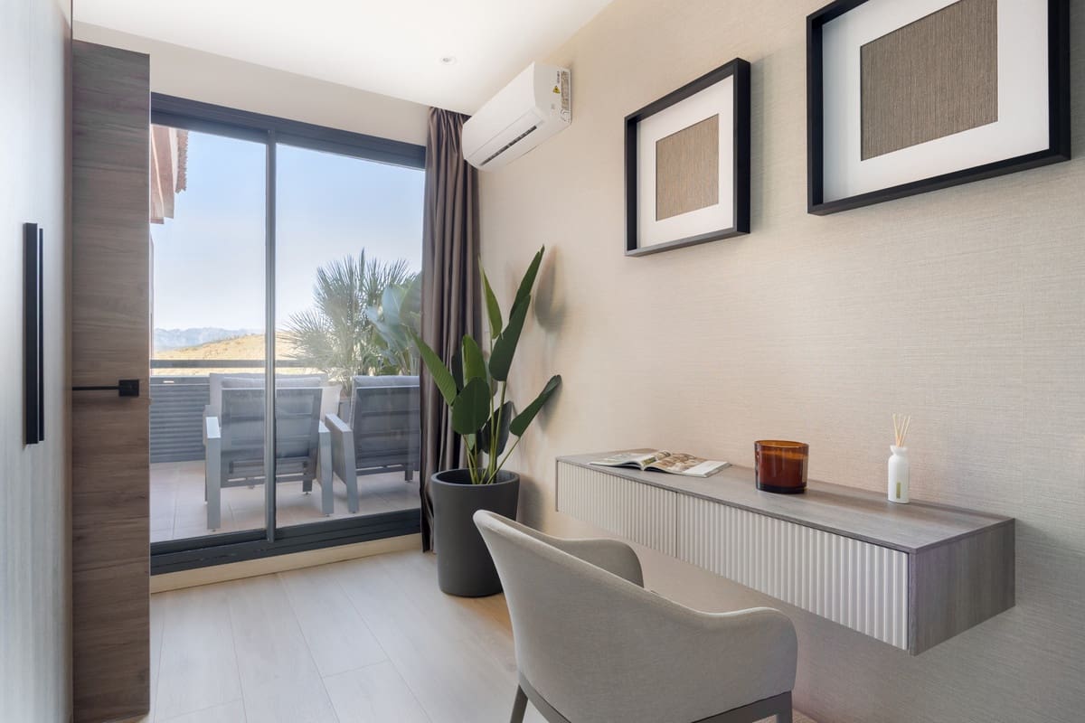 3 soveværelse Lejlighed til salg i Mijas - € 1.495.000 (Ref: 9868010)