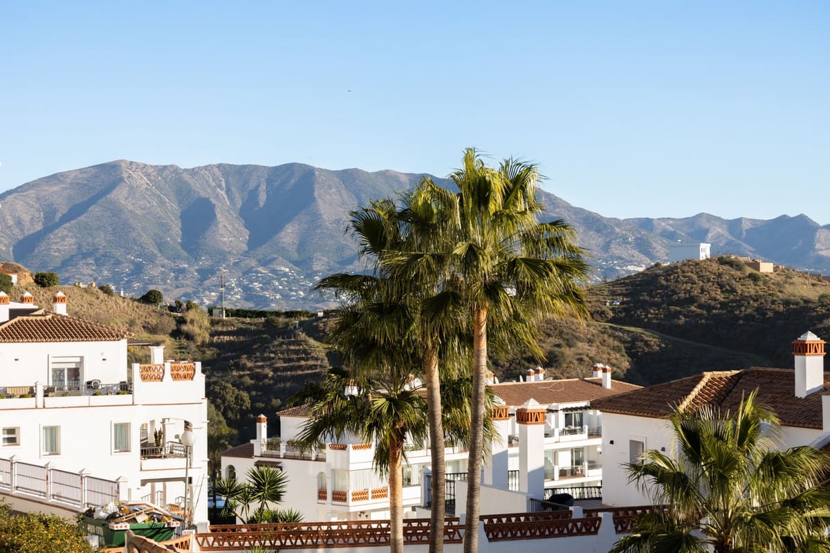 3 soveværelse Lejlighed til salg i Mijas - € 1.495.000 (Ref: 9868010)