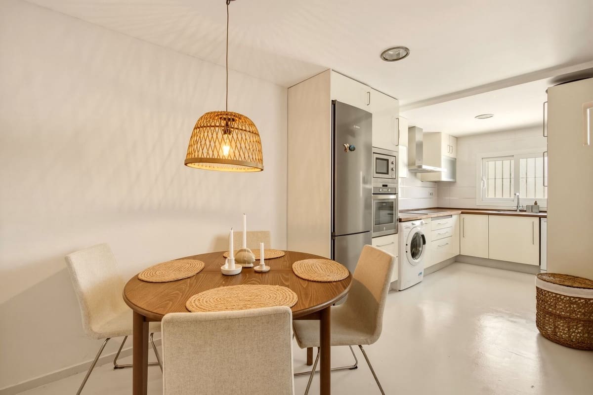5 slaapkamer Huis te koop in Torremolinos met garage - € 525.000 (Ref: 9869737)