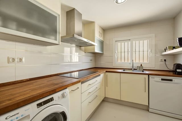 5 slaapkamer Huis te koop in Torremolinos met garage - € 525.000 (Ref: 9869737)