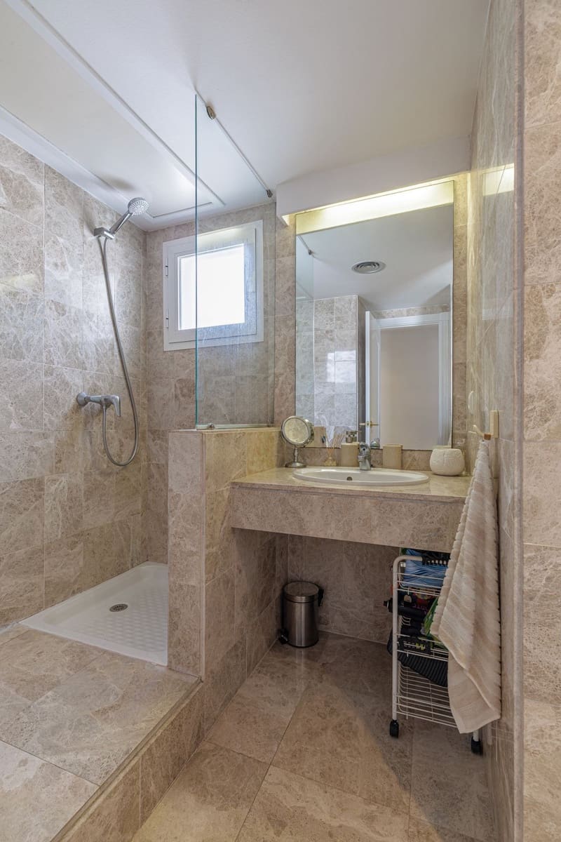3 slaapkamer Penthouse te koop in Marbella - € 575.000 (Ref: 9869741)