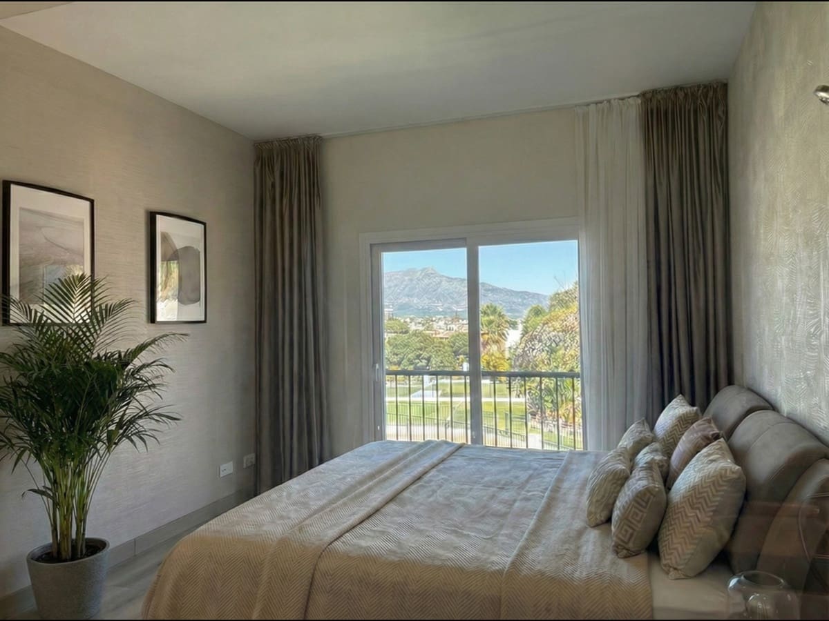 2 soverom Penthouse til salgs i Benahavis - € 699 000 (Ref: 9869744)