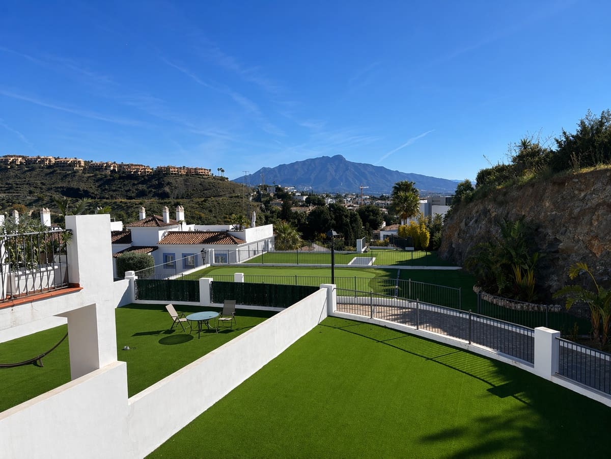 2 soverom Penthouse til salgs i Benahavis - € 699 000 (Ref: 9869744)