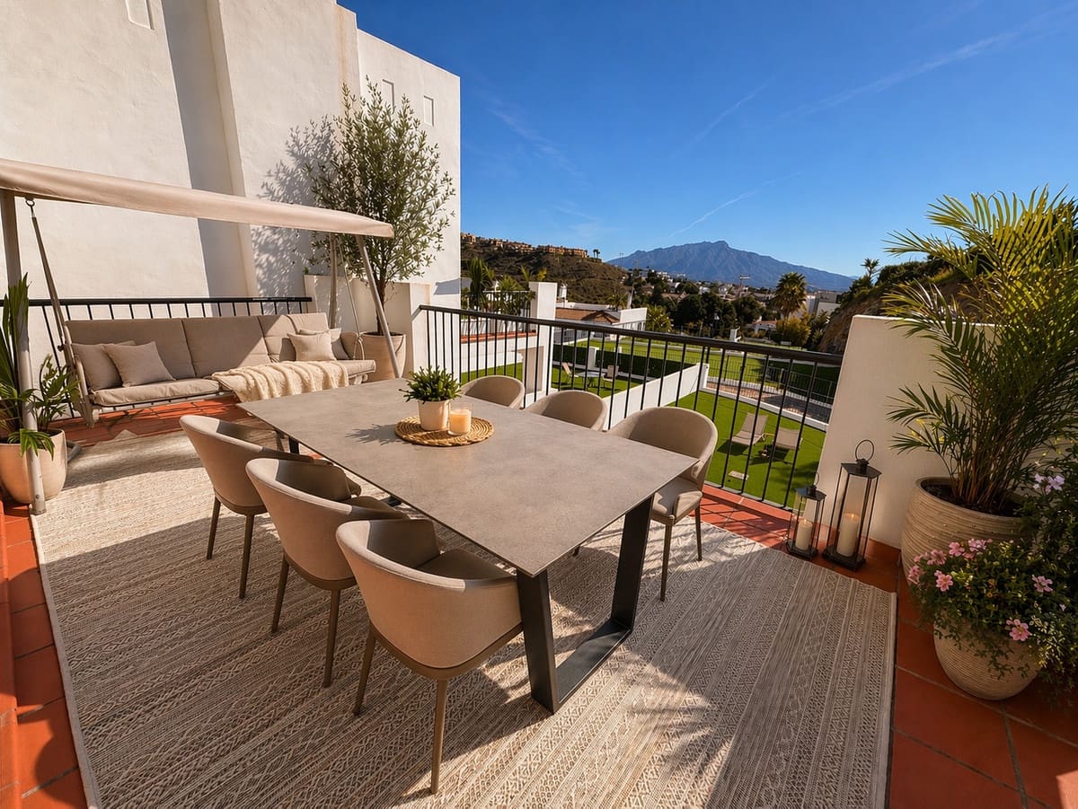 2 soverom Penthouse til salgs i Benahavis - € 699 000 (Ref: 9869744)