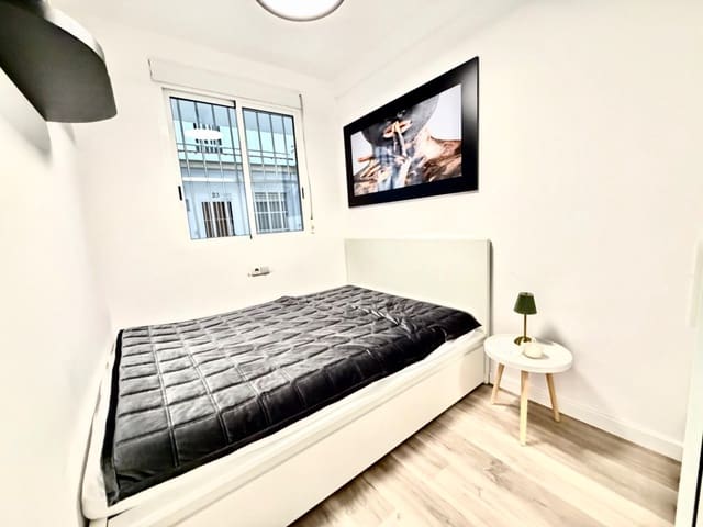 Apartamento de 1 habitación en Las Piscinas Naturales, Torrevieja en venta - 120.000 € (Ref: 9869745)