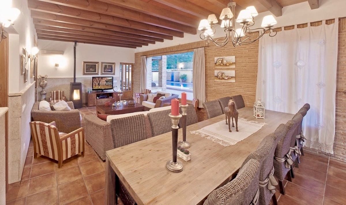 12 bedroom Finca/Country House for sale in Lliber - € 1,550,000 (Ref: 9870497)