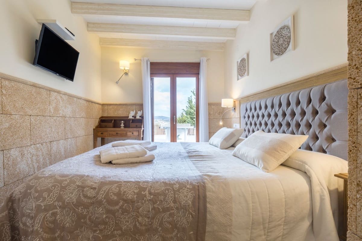 12 bedroom Finca/Country House for sale in Lliber - € 1,550,000 (Ref: 9870497)