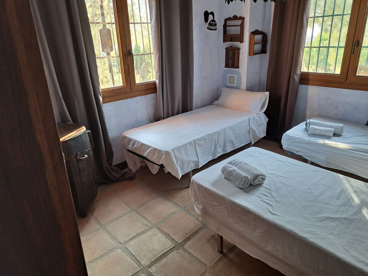 4 soveværelse Finca/Landehus til salg i Entrerrios - € 1.195.000 (Ref: 9870498)