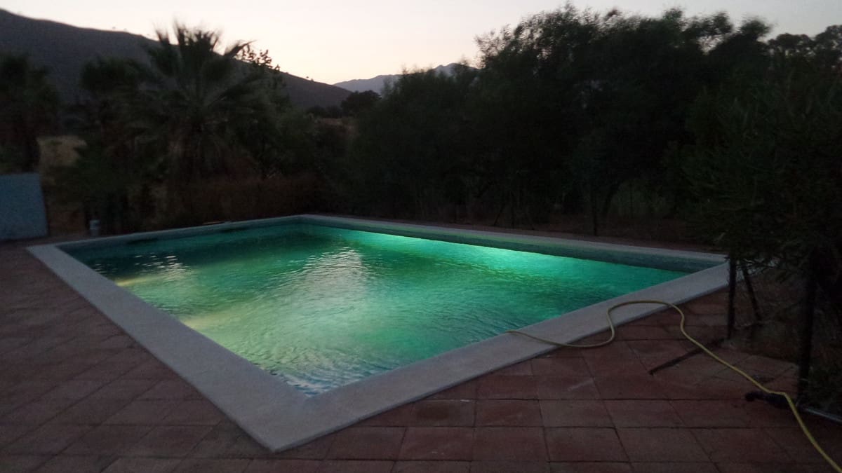 4 soveværelse Finca/Landehus til salg i Entrerrios - € 1.195.000 (Ref: 9870498)