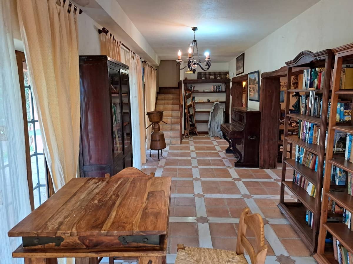 4 soveværelse Finca/Landehus til salg i Entrerrios - € 1.195.000 (Ref: 9870498)