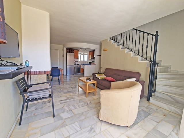 3 soverom Hus til salgs i La Reserva, Marbella med garasje - € 370 000 (Ref: 9875498)