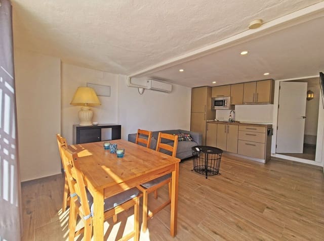 3 soverom Hus til salgs i La Reserva, Marbella med garasje - € 370 000 (Ref: 9875498)