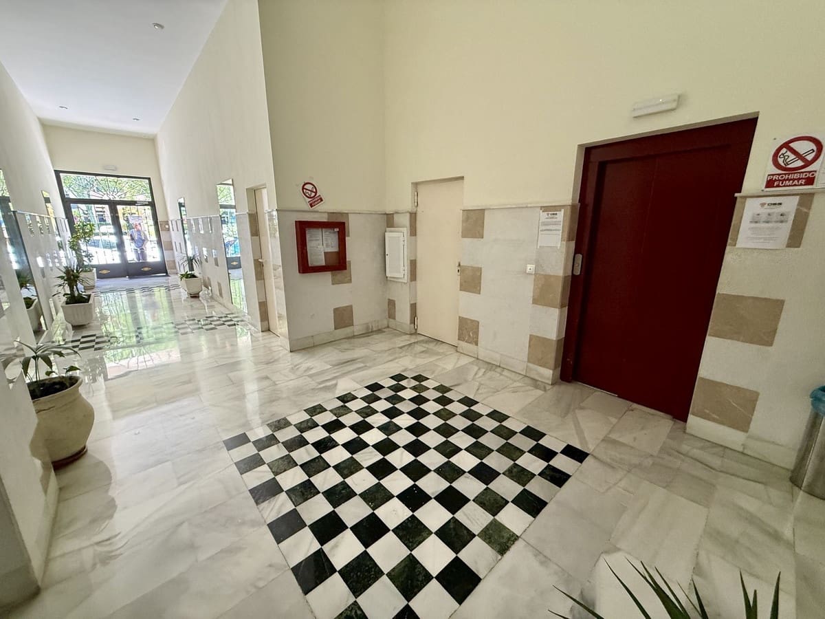 3 sypialnia Apartament na sprzedaż w Marbella z garażem - 499 000 € (Ref: 9875499)
