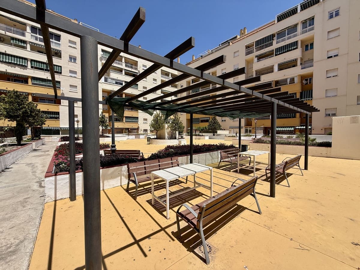 3 sypialnia Apartament na sprzedaż w Marbella z garażem - 499 000 € (Ref: 9875499)