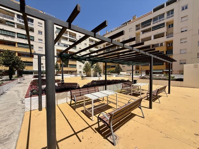 3 sypialnia Apartament na sprzedaż w Casco Antiguo, Marbella z garażem - 499 000 € (Ref: 9875499)