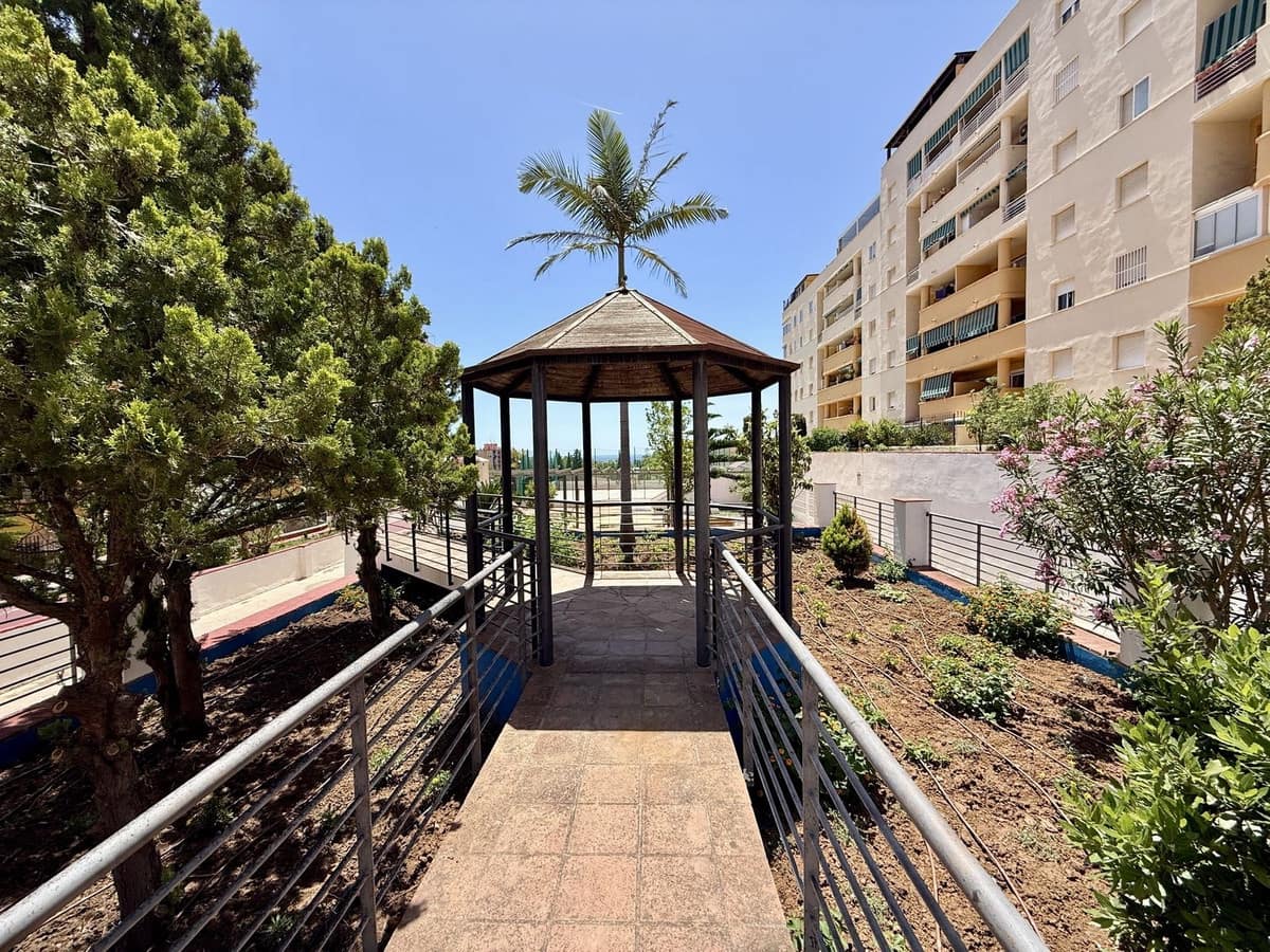 3 sypialnia Apartament na sprzedaż w Marbella z garażem - 499 000 € (Ref: 9875499)