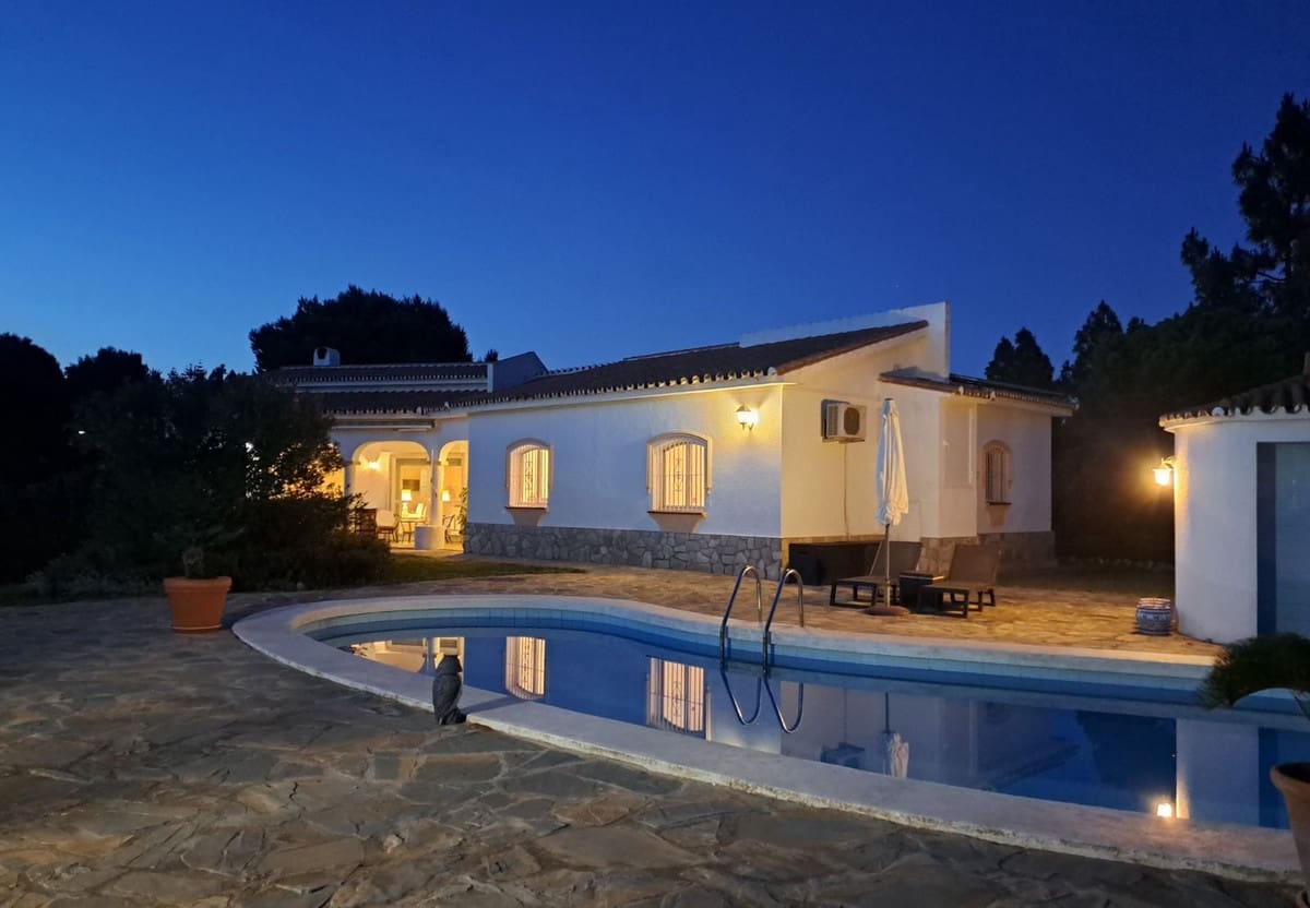 3 slaapkamer Villa te koop in El Chaparral - € 798.000 (Ref: 9875500)