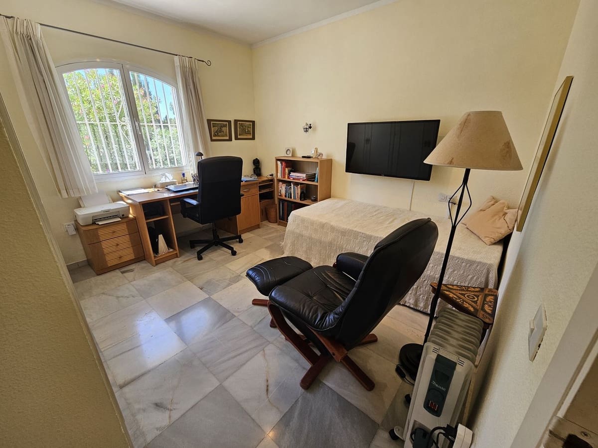 3 slaapkamer Villa te koop in El Chaparral - € 798.000 (Ref: 9875500)