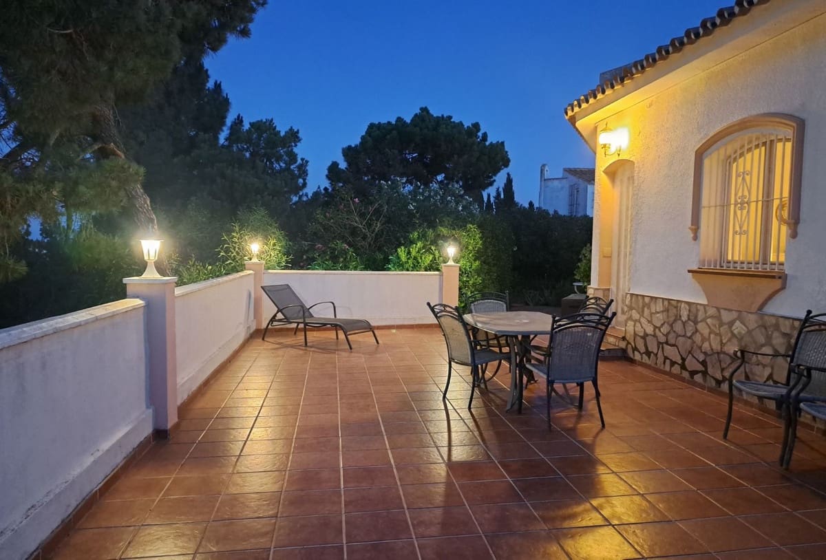 3 slaapkamer Villa te koop in El Chaparral - € 798.000 (Ref: 9875500)
