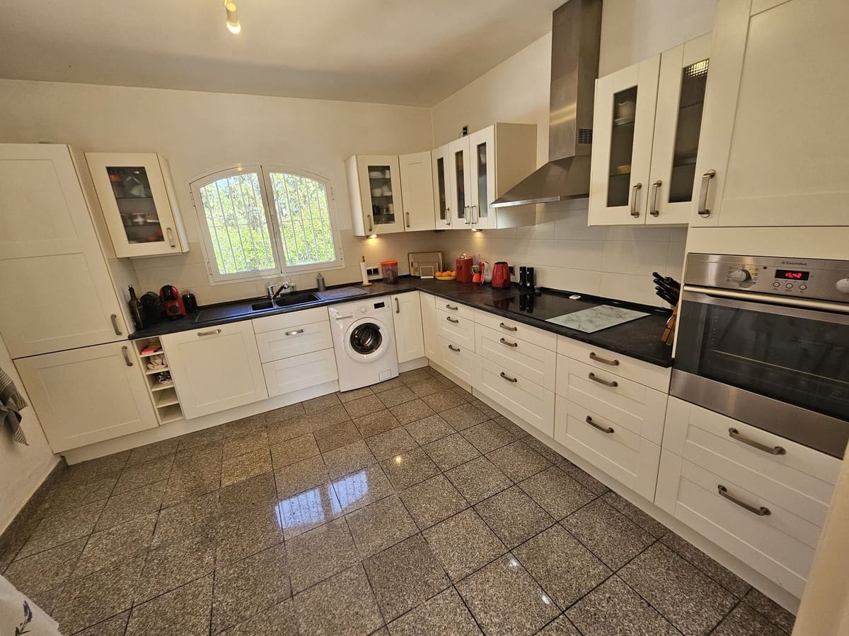 3 slaapkamer Villa te koop in El Chaparral - € 798.000 (Ref: 9875500)