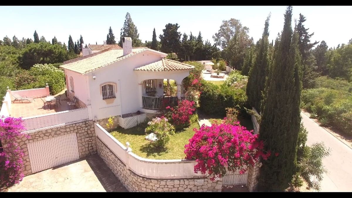 3 slaapkamer Villa te koop in El Chaparral - € 798.000 (Ref: 9875500)