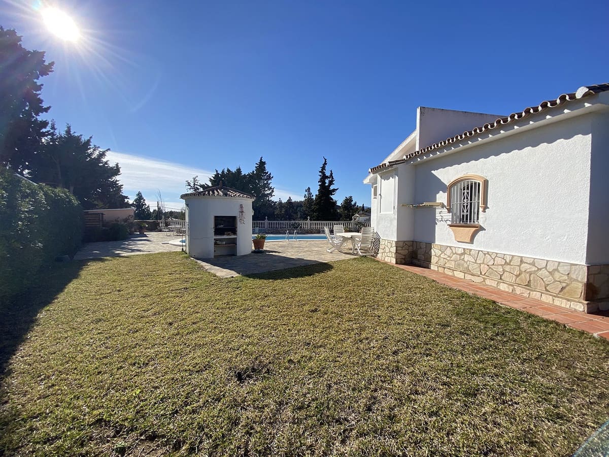 3 slaapkamer Villa te koop in El Chaparral - € 798.000 (Ref: 9875500)