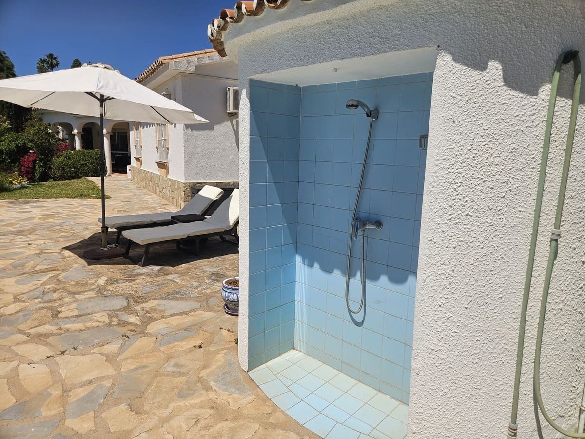 3 slaapkamer Villa te koop in El Chaparral - € 798.000 (Ref: 9875500)