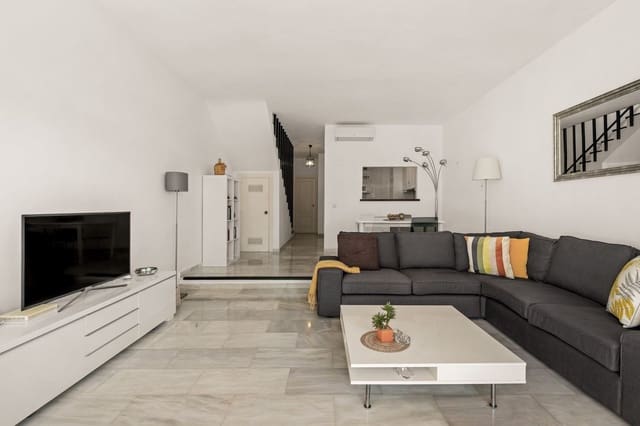 2 quarto Casa em Banda para venda em Aloha Golf, Marbella - 635 000 € (Ref: 9875501)