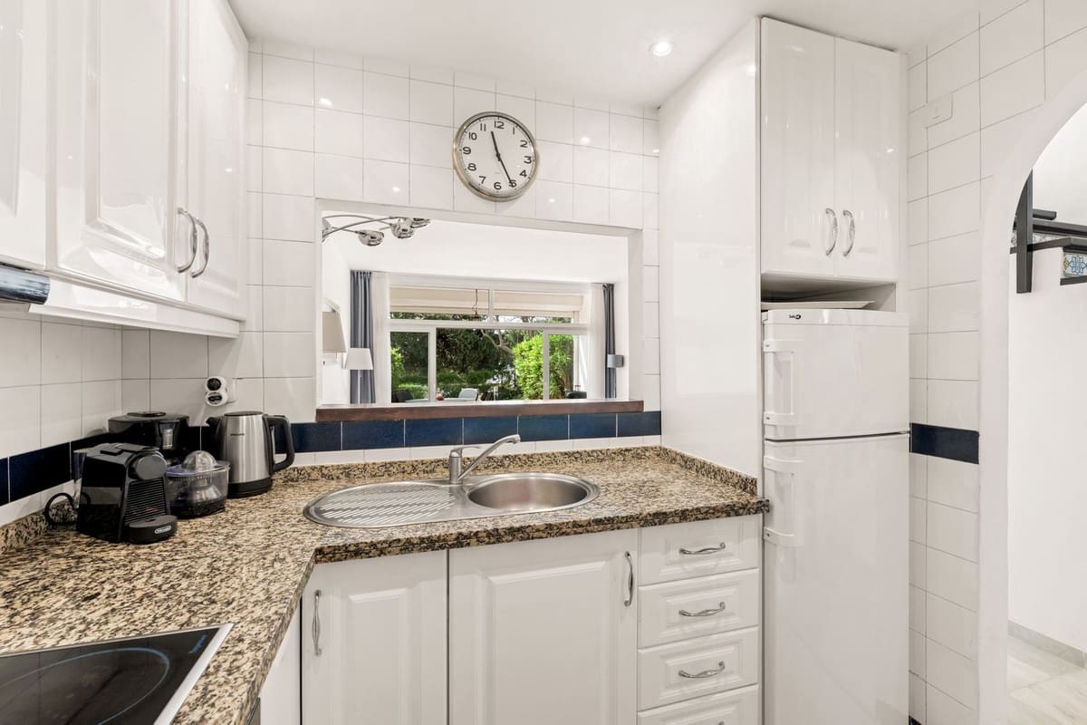 2 quarto Casa em Banda para venda em Aloha Golf - 635 000 € (Ref: 9875501)