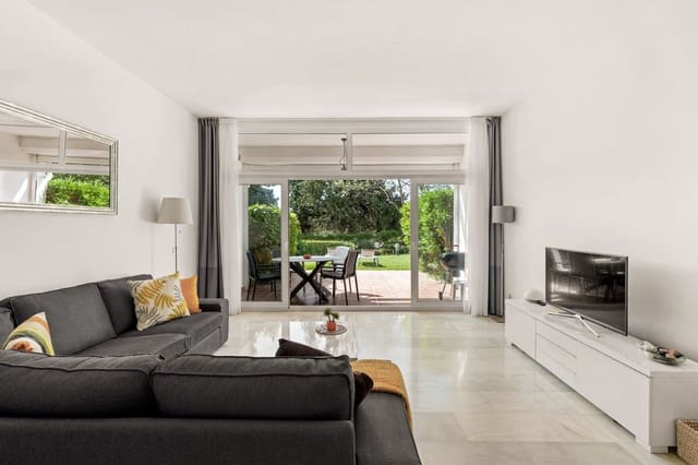 2 quarto Casa em Banda para venda em Aloha Golf, Marbella - 635 000 € (Ref: 9875501)