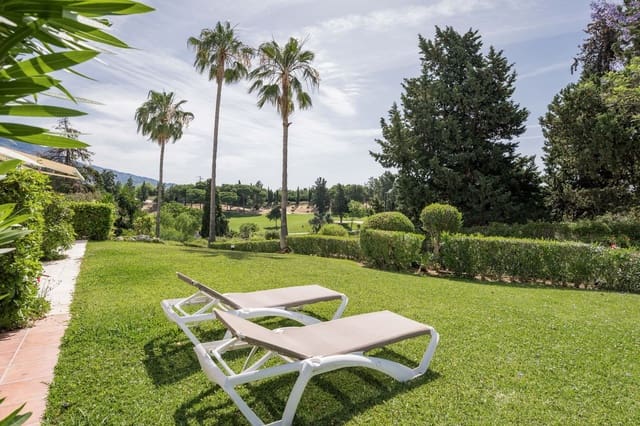2 quarto Casa em Banda para venda em Aloha Golf, Marbella - 635 000 € (Ref: 9875501)