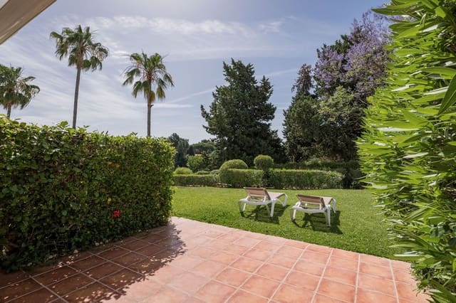 2 quarto Casa em Banda para venda em Aloha Golf, Marbella - 635 000 € (Ref: 9875501)