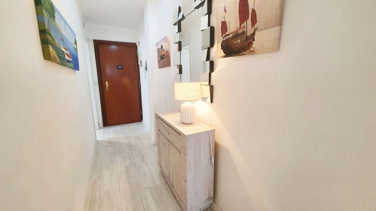 3 soveværelse Lejlighed til salg i Fuengirola med garage - € 450.000 (Ref: 9875502)