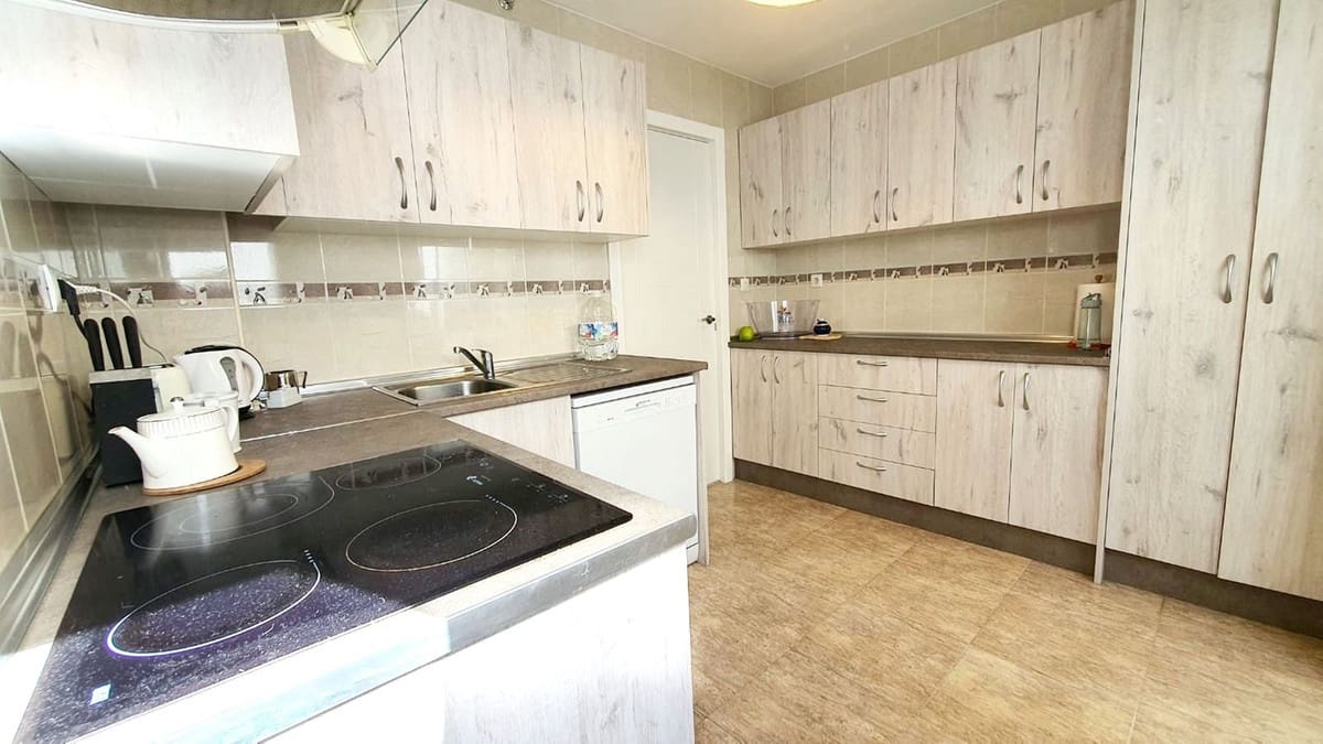 3 soveværelse Lejlighed til salg i Fuengirola med garage - € 450.000 (Ref: 9875502)