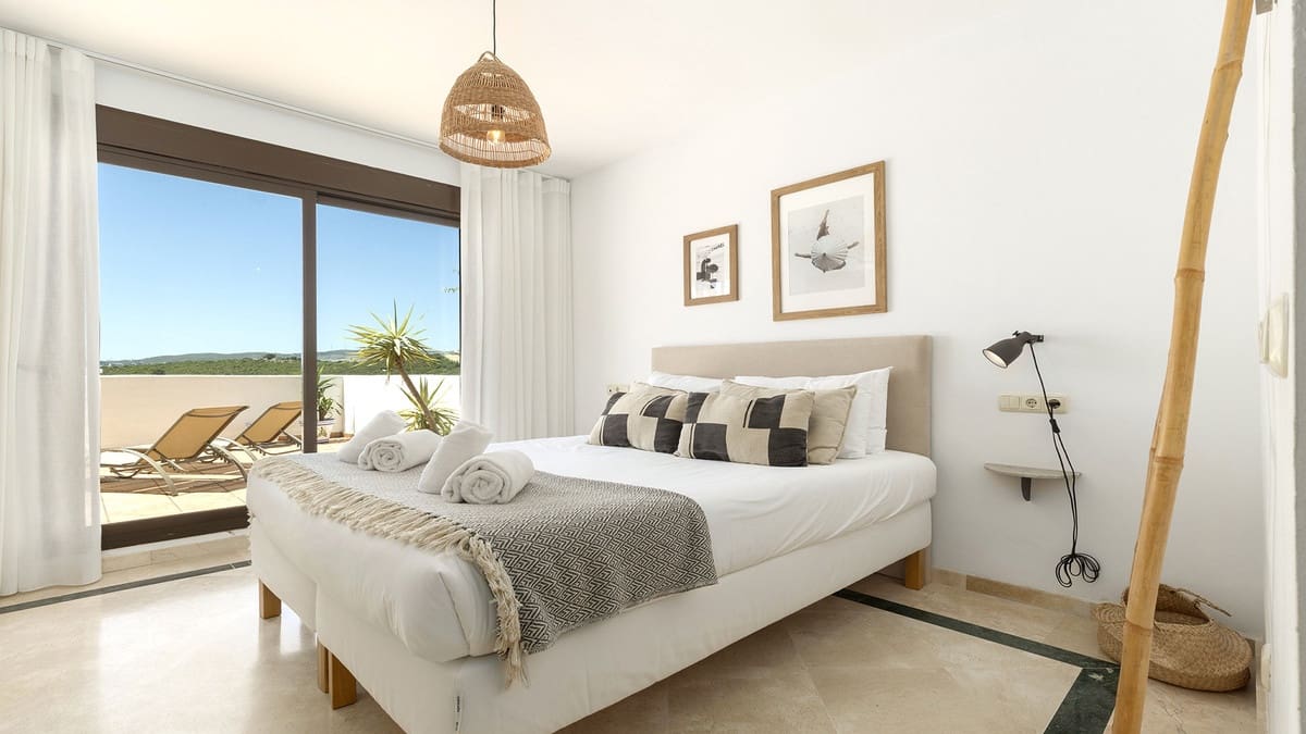 Ático de 3 habitaciones en Casares en venta - 650.000 € (Ref: 9877671)
