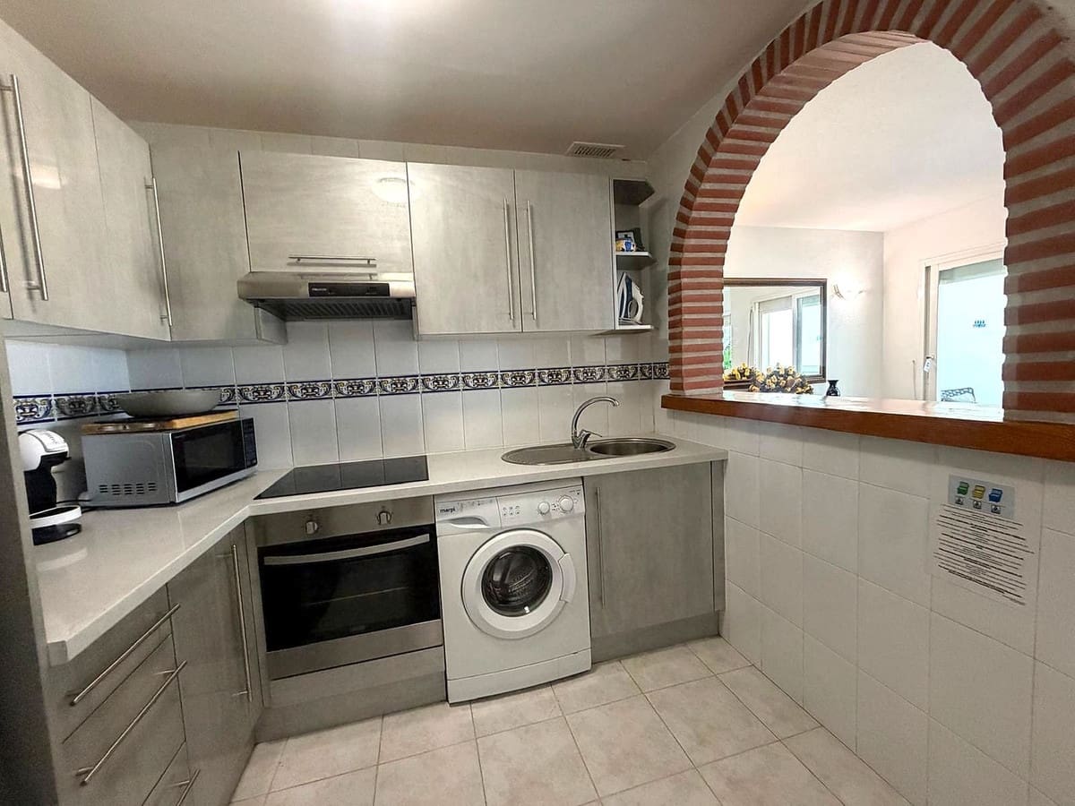 Apartamento de 2 habitaciones en Mijas Golf en venta con garaje - 289.500 € (Ref: 9877672)