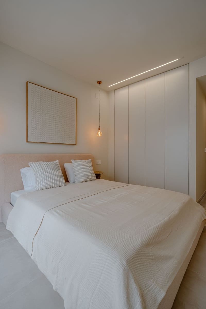 2 slaapkamer Appartement te koop in Nueva Andalucia - € 599.000 (Ref: 9880392)
