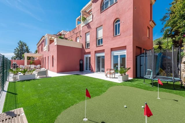 2 Zimmer Apartment zu verkaufen in La Duquesa / Puerto de la Duquesa, Manilva mit Garage - 419.000 € (Ref: 9880394)